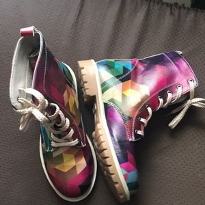 Goby multicolor geometric boots